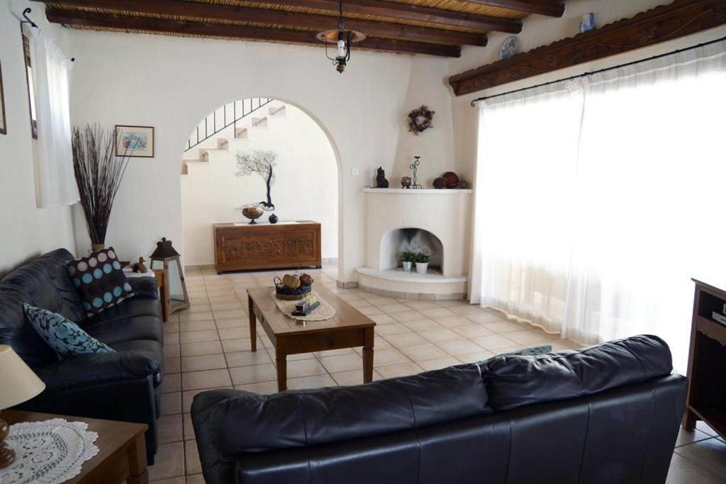 Amera Luxury Villas Pegeia Pokoj fotografie